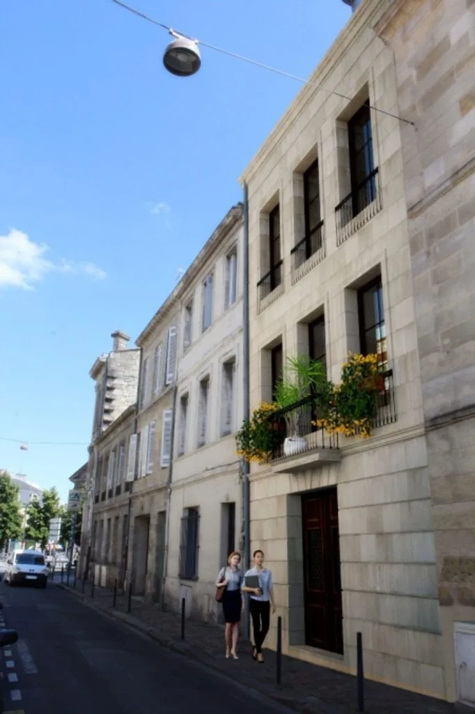 bordeaux 21